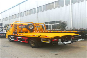 秀峰附近拖车救援搭电