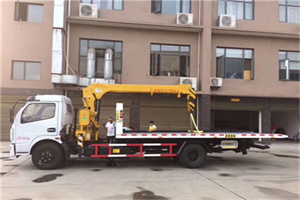 秀峰附近汽车轮胎更换